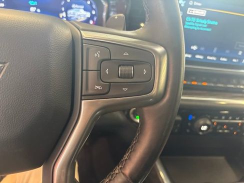 Used 2023 Chevrolet Silverado 1500 LTZ AWD/4WD image 32