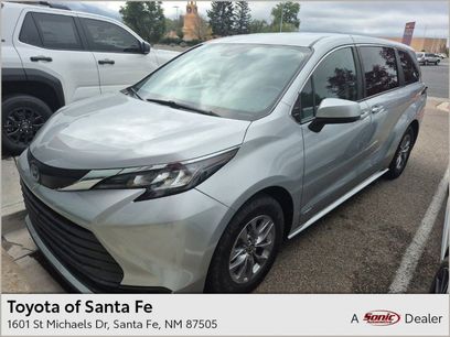 Used 2021 Toyota Sienna LE