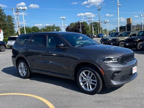 Used 2025 Dodge Durango GT AWD/4WD image 7