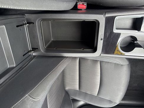 Used 2024 Nissan Altima 2.5 SV image 39