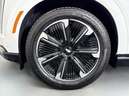 Used 2025 Cadillac Escalade IQ Sport 2 AWD/4WD image 35