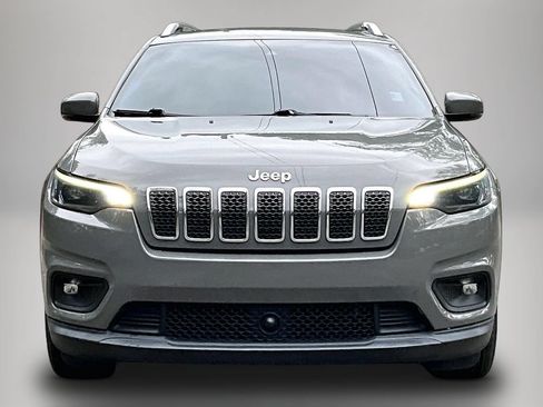 Used 2021 Jeep Cherokee Latitude Lux w/ Comfort/Convenience Group FWD image 3
