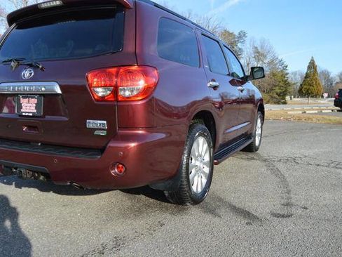 Used 2011 Toyota Sequoia Platinum image 77