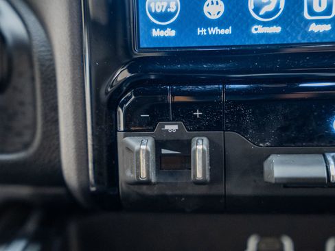 Used 2021 RAM 2500 Laramie w/ Night Edition image 36