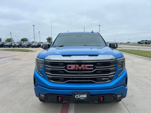 Used 2023 GMC Sierra 1500 AT4 w/ AT4 Premium Package AWD/4WD image 2