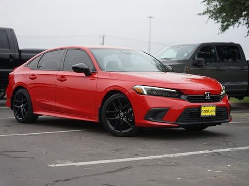 Used 2023 Honda Civic Sport image 2