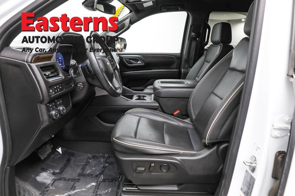 Used 2024 Chevrolet Tahoe Premier AWD/4WD image 16