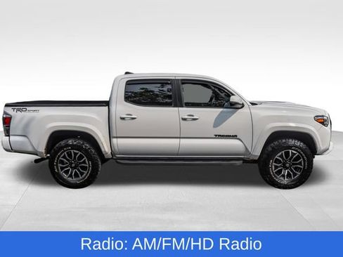 Used 2020 Toyota Tacoma TRD Sport AWD/4WD image 4