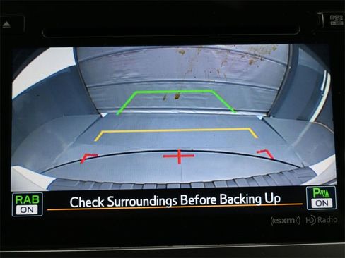 Used 2017 Subaru Outback 2.5i Touring image 14