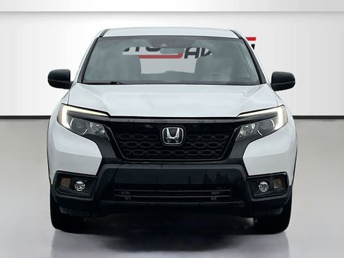 Used 2021 Honda Passport Sport image 2