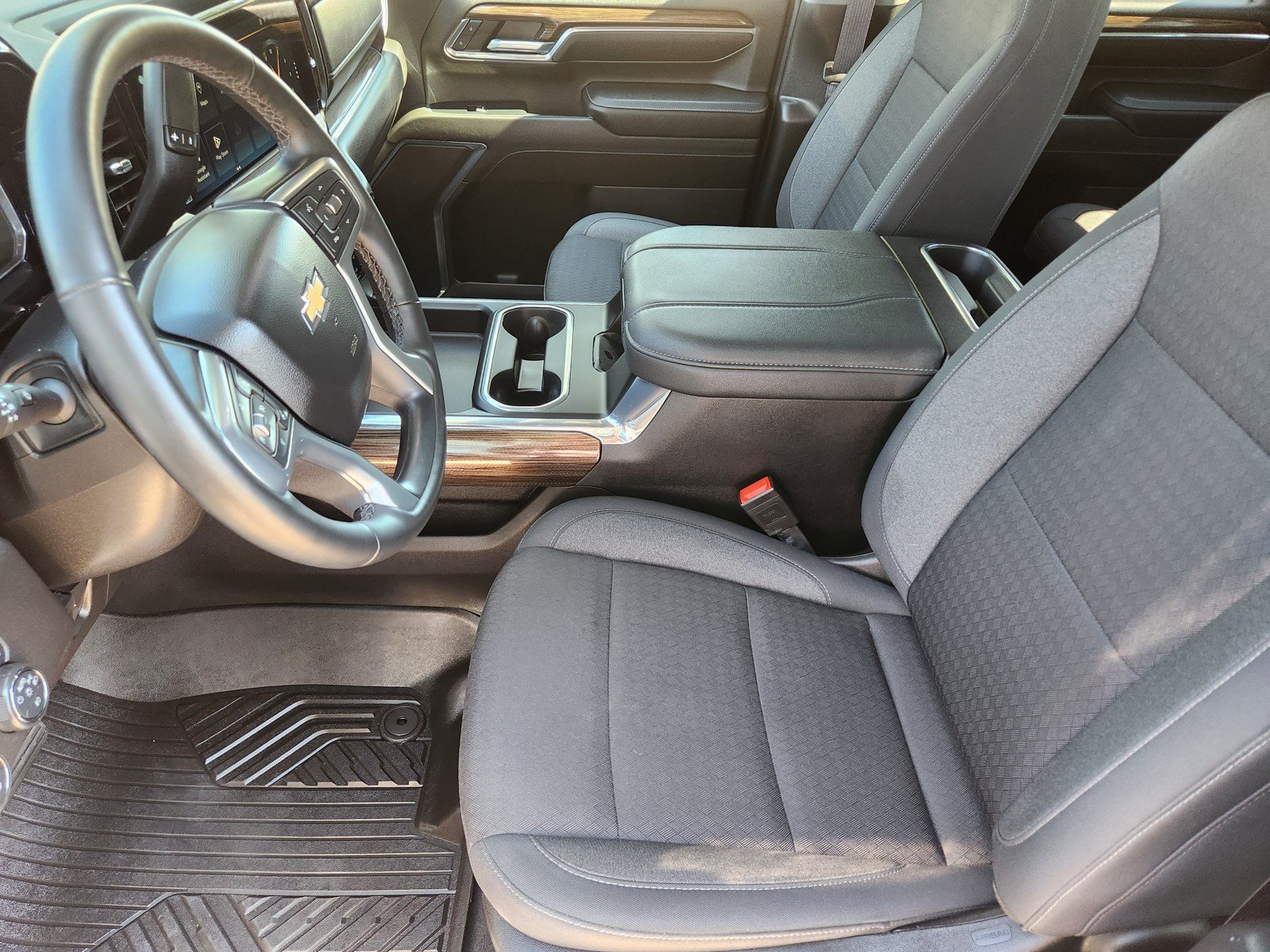 Used 2024 Chevrolet Silverado 2500 LT AWD/4WD image 10