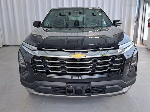 Used 2025 Chevrolet Equinox LT FWD image 4