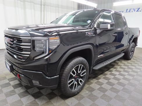 Used 2024 GMC Sierra 1500 AT4 w/ Technology Package image 6