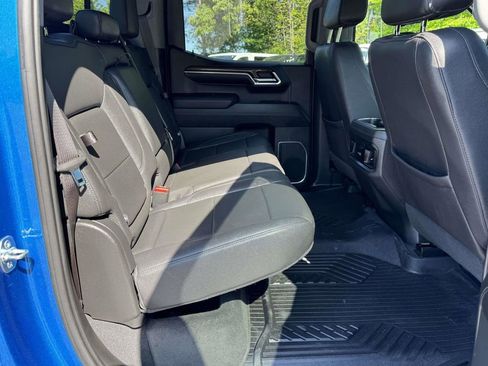 Used 2023 Chevrolet Silverado 1500 LT Trail Boss w/ LT Trail Boss Premium Package image 15