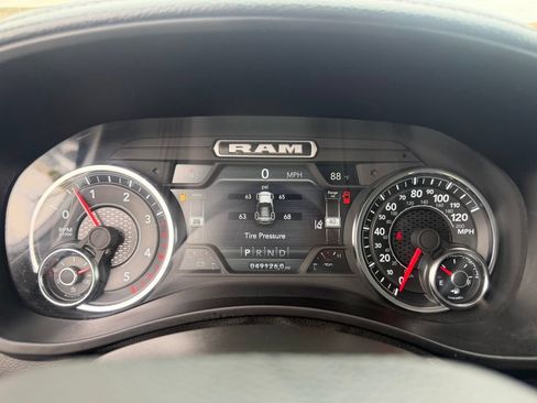 Used 2024 RAM 2500 Laramie w/ Safety Group AWD/4WD image 28