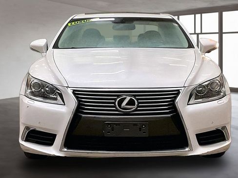 Used 2015 Lexus LS 460 AWD w/ Comfort Package image 4