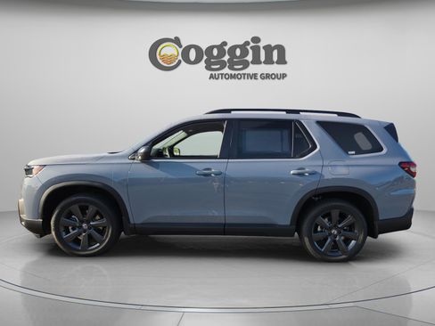 New 2026 Honda Pilot Sport image 2