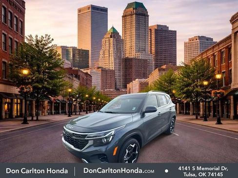 Used 2025 Kia Seltos EX w/ EX Sunroof Package AWD/4WD image 3