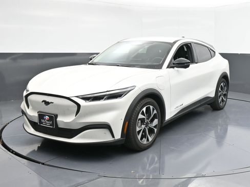 Used 2024 Ford Mustang Mach-E Select w/ Comfort Package Lite image 4