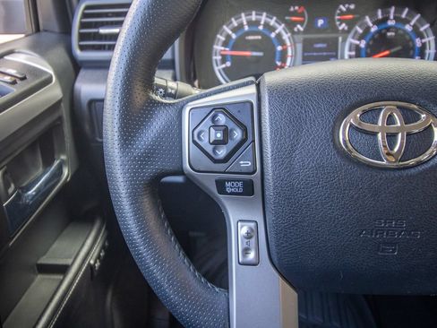 Used 2016 Toyota 4Runner Limited AWD/4WD image 36