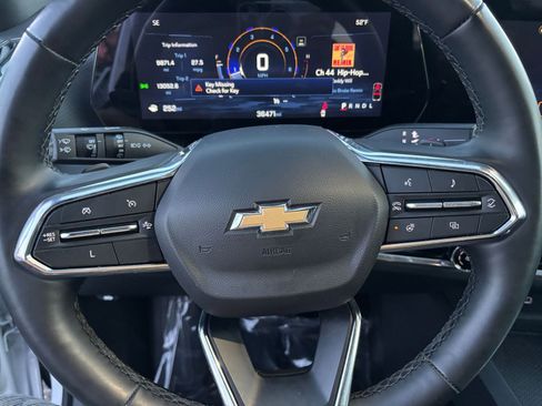 Used 2025 Chevrolet Equinox LT image 27