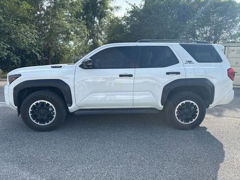 Used 2026 Toyota 4Runner TRD Off-Road Premium AWD/4WD image 2
