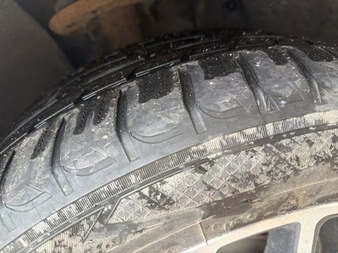 Used 2018 Ford Explorer Sport w/ Equipment Group 401A AWD/4WD image 12