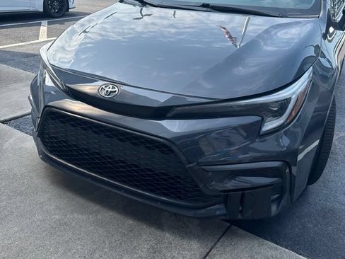 Used 2023 Toyota Corolla SE FWD image 2