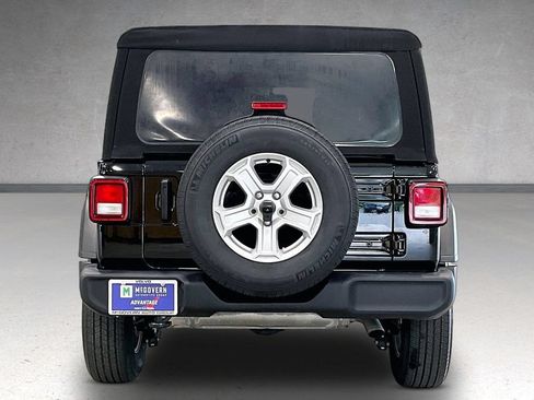 Used 2022 Jeep Wrangler Unlimited Sport AWD/4WD image 6