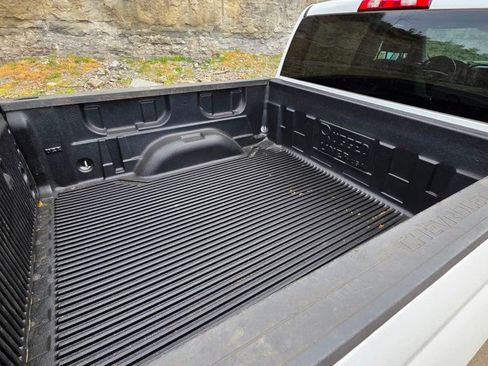 Used 2018 Chevrolet Silverado 1500 LT w/ All Star Edition image 35