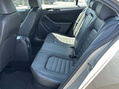 Used 2014 Volkswagen Jetta SEL FWD image 15