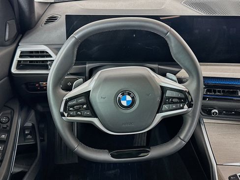 Used 2025 BMW 330i Sedan image 18