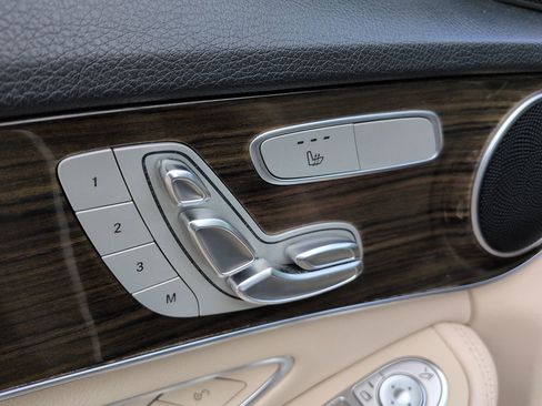 Used 2019 Mercedes-Benz C 300 Sedan image 20