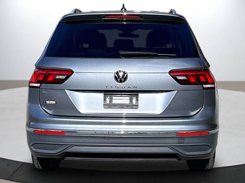 Used 2024 Volkswagen Tiguan SE image 8