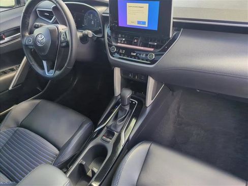 Certified 2025 Toyota Corolla Cross AWD Hybrid w/ Convenience Package image 6