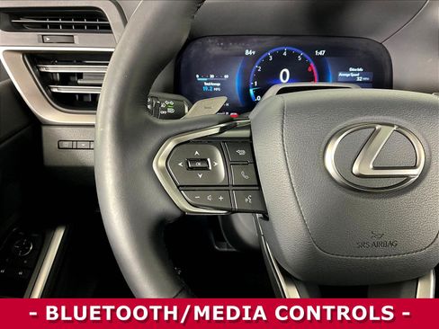 Used 2024 Lexus GX 550 AWD/4WD image 11