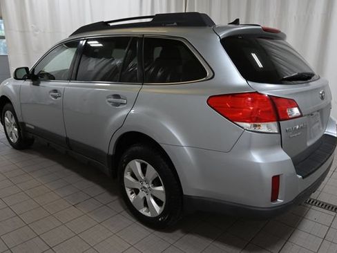 Used 2012 Subaru Outback 2.5i Limited w/ Moonroof Pkg AWD/4WD image 9