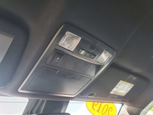 Used 2019 Toyota Tacoma TRD Sport AWD/4WD image 30