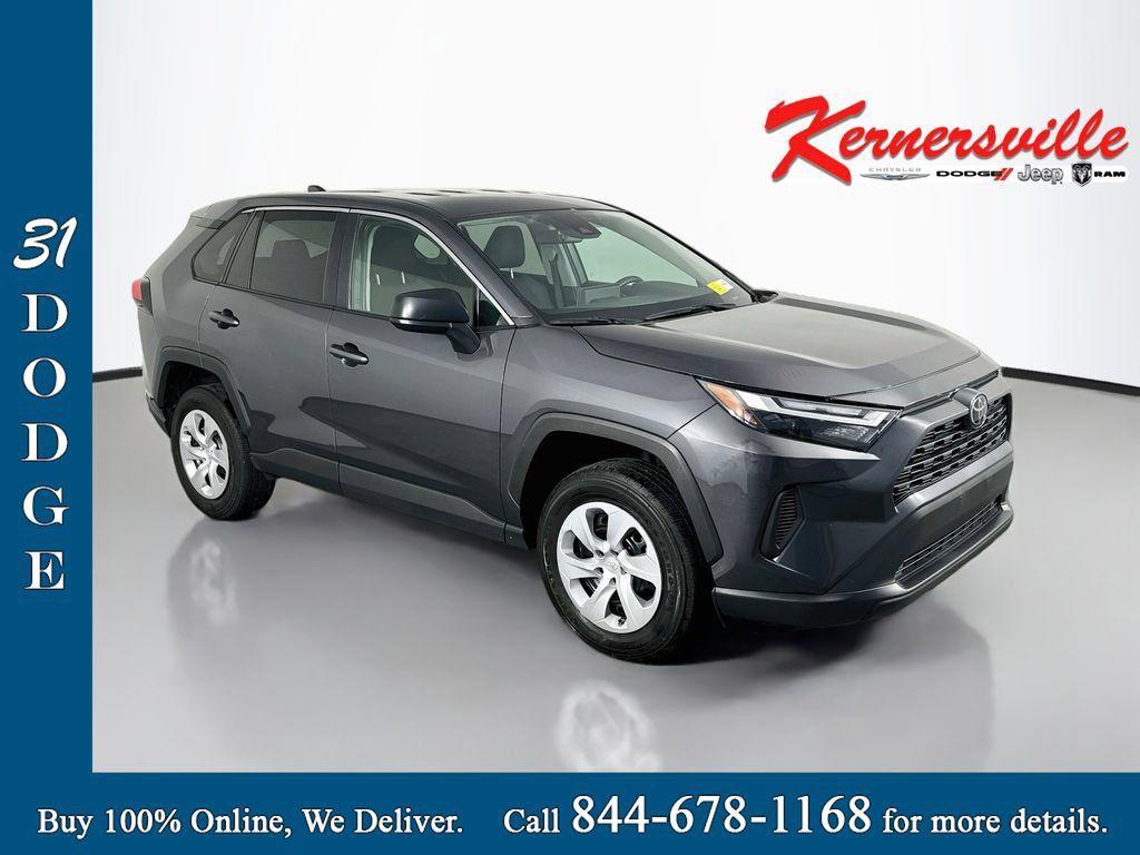 Used 2025 Toyota RAV4 LE AWD/4WD image 1