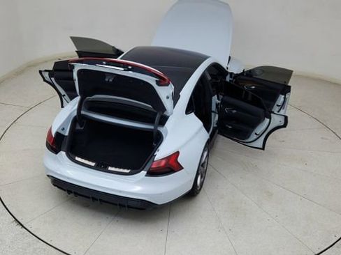 Used 2023 Audi e-tron GT Prestige w/ Prestige Package image 89