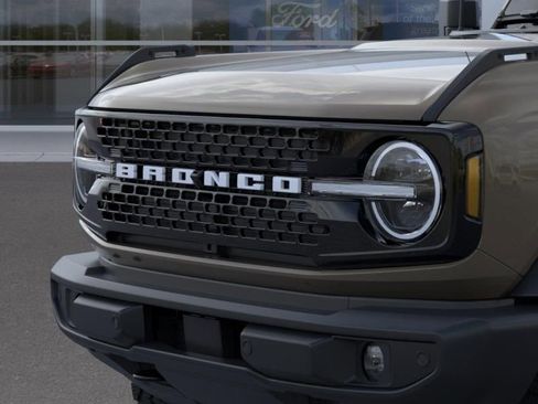 New 2026 Ford Bronco Outer Banks AWD/4WD image 19