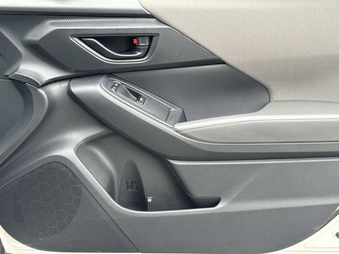 Used 2024 Subaru Crosstrek 2.0i Premium image 18