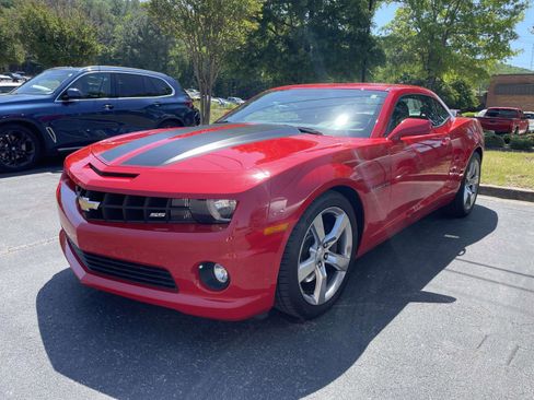 Used 2013 Chevrolet Camaro SS w/ Black Rally Stripe Package image 3