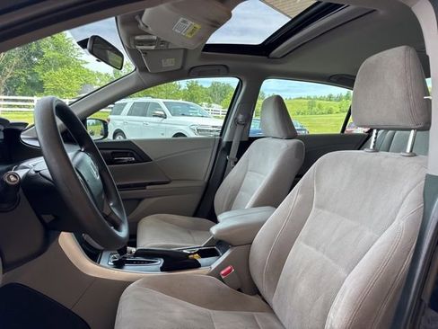 Used 2014 Honda Accord EX image 4