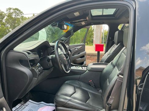Used 2016 Cadillac Escalade Platinum AWD/4WD image 17