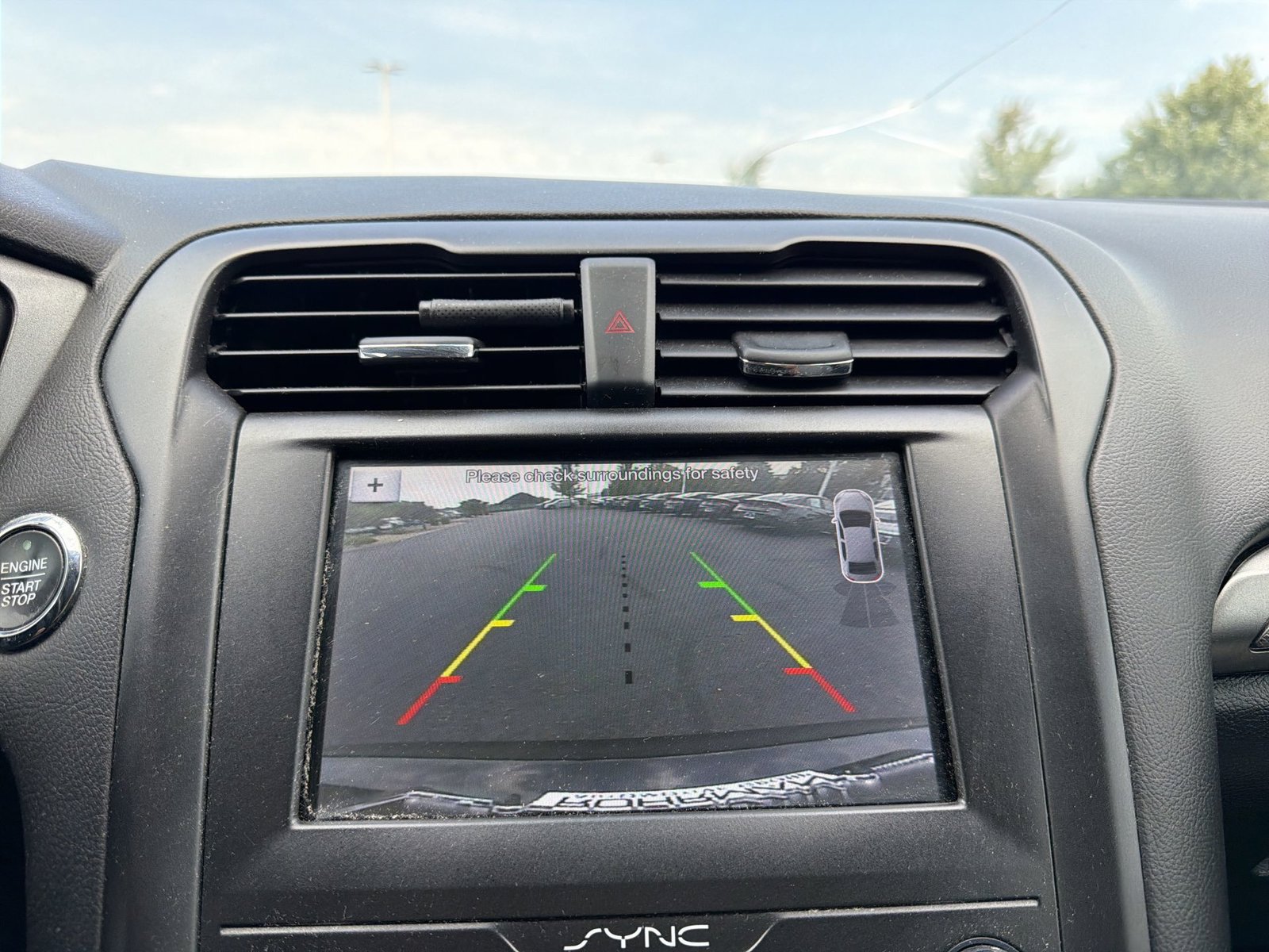 Used 2019 Ford Fusion SE w/ Equipment Group 151A FWD image 15