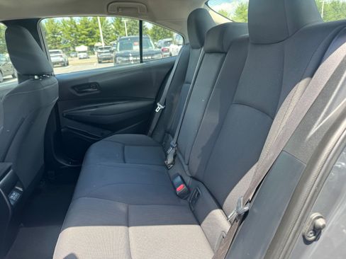 Used 2024 Toyota Corolla LE FWD image 9