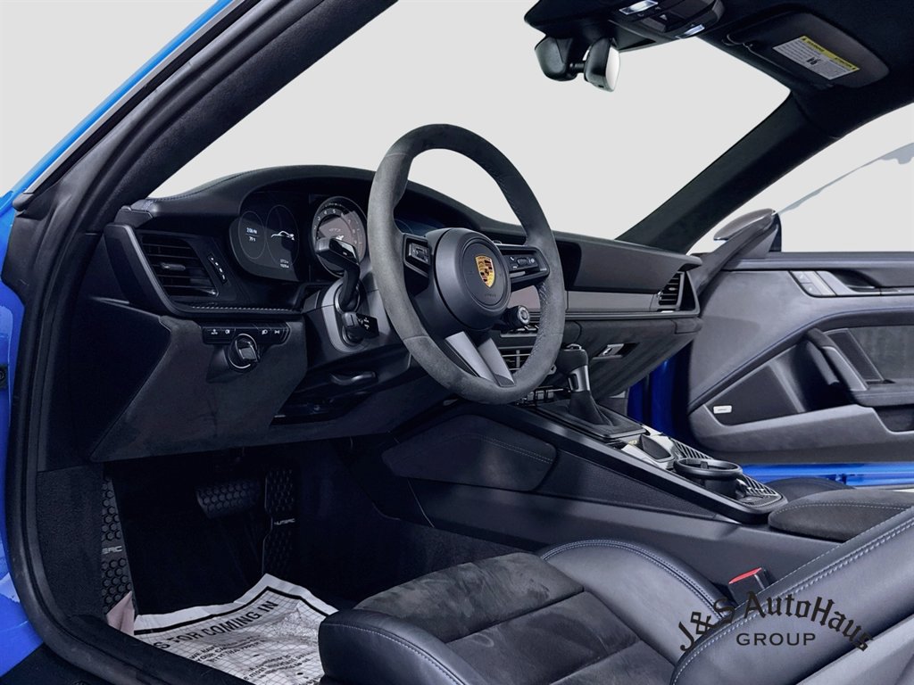 Used 2022 Porsche 911 GT3 RWD image 32