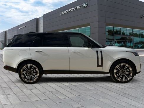 New 2026 Land Rover Range Rover Long Wheelbase SE AWD/4WD image 6