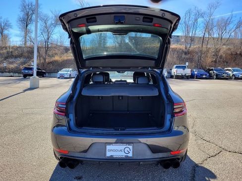 Used 2017 Porsche Macan image 11